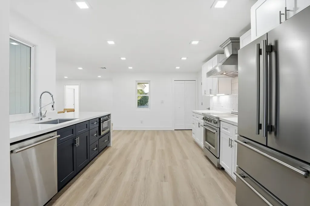 1040 Kings Crown Drive Sanibel FL 33957-0000