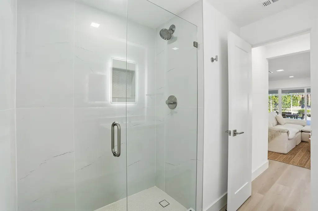 1040 Kings Crown Drive Sanibel FL 33957-0000