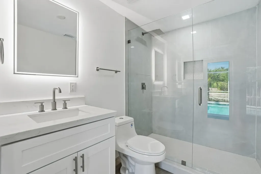 1040 Kings Crown Drive Sanibel FL 33957-0000