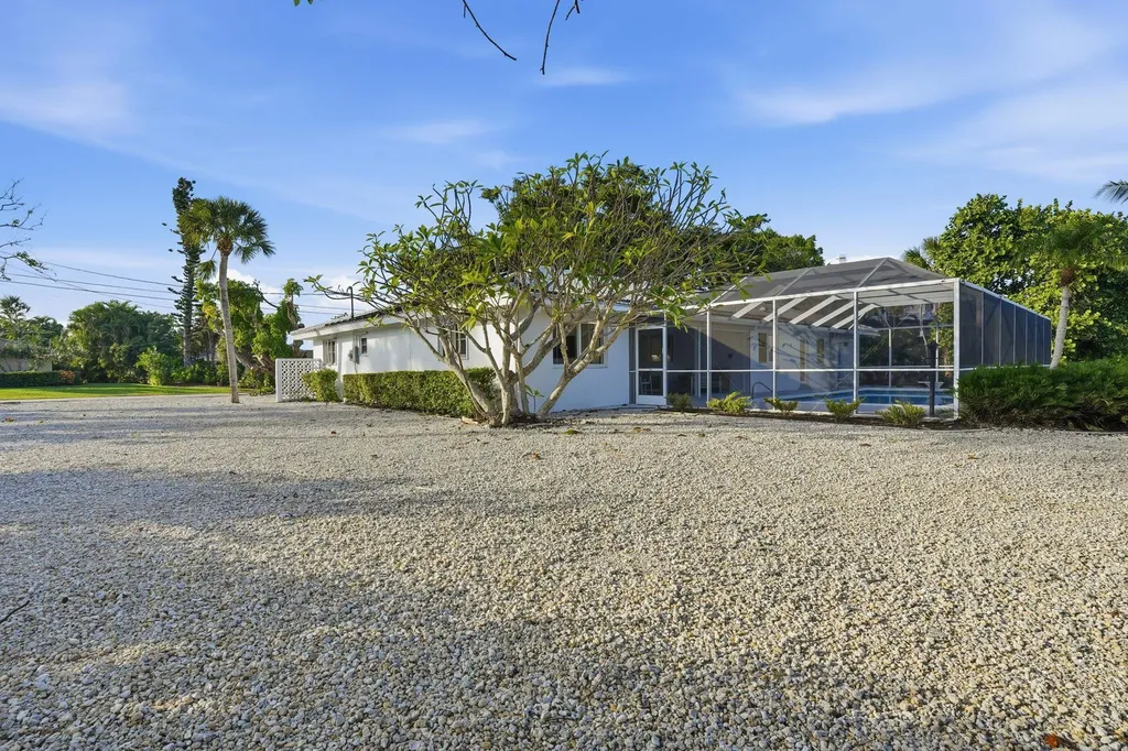1040 Kings Crown Drive Sanibel FL 33957-0000