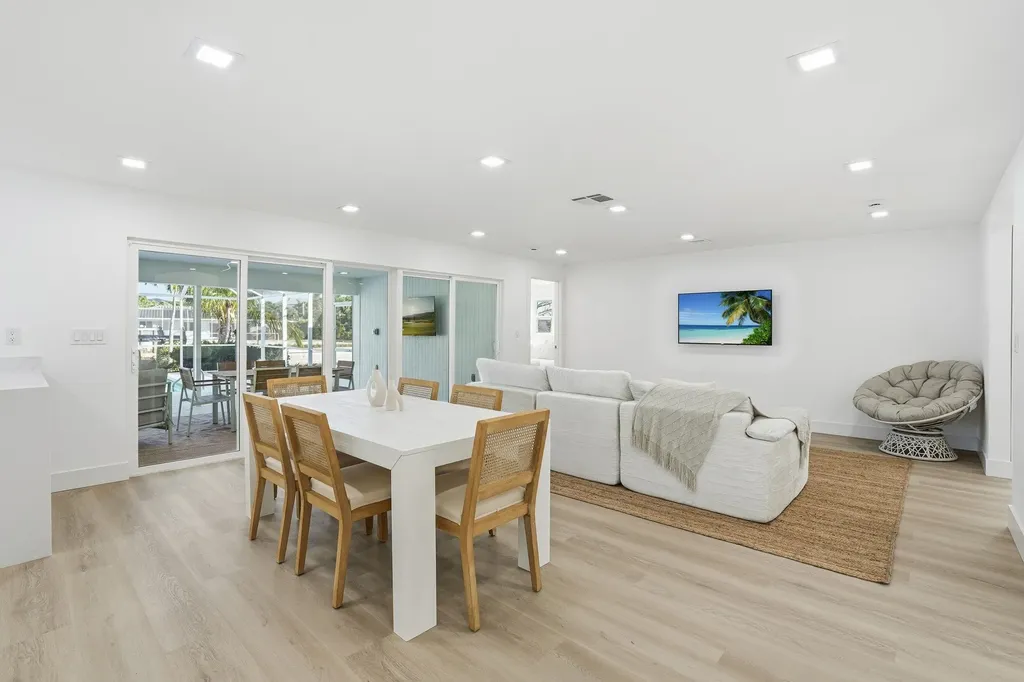 1040 Kings Crown Drive Sanibel FL 33957-0000