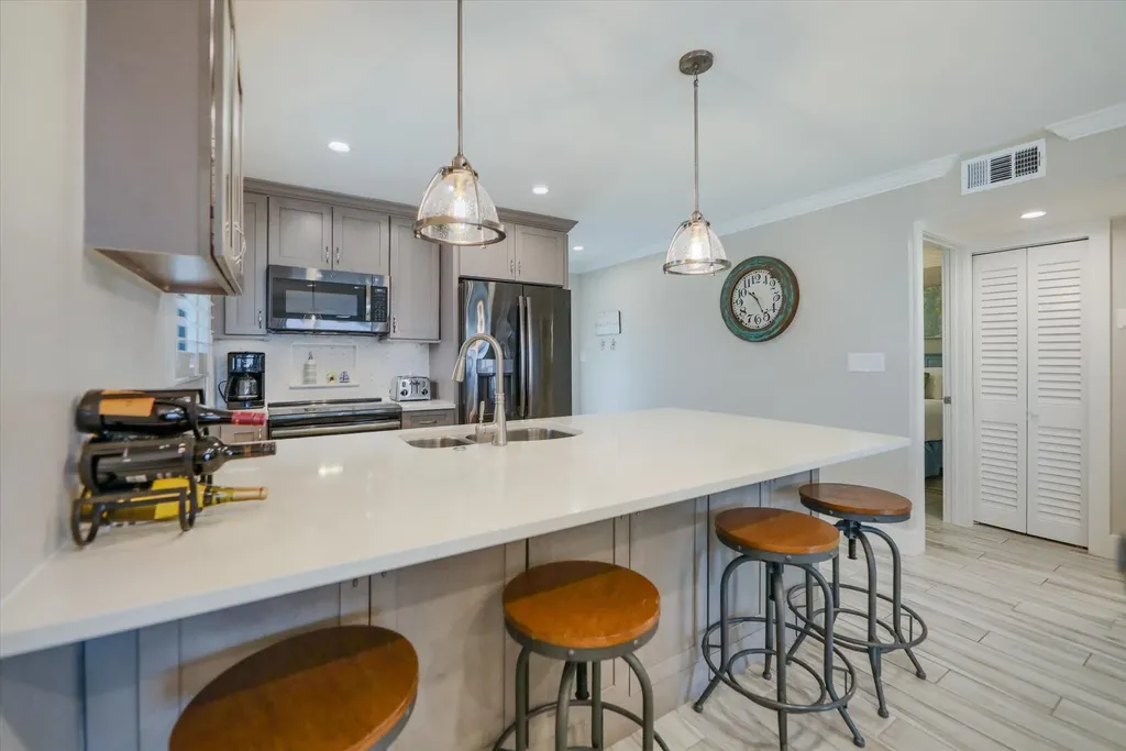 1403 Beach Cottages Captiva FL 33924