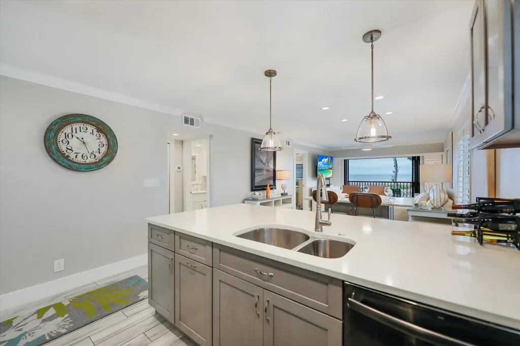1403 Beach Cottages Captiva FL 33924