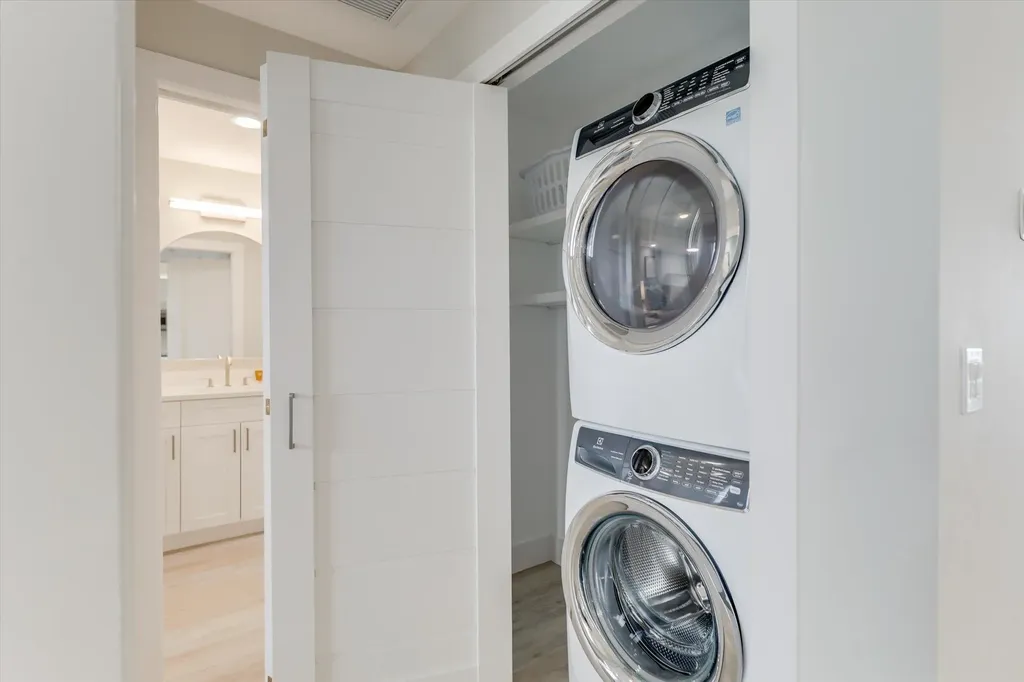 1255 S Seas Plantation Road Captiva FL 33924