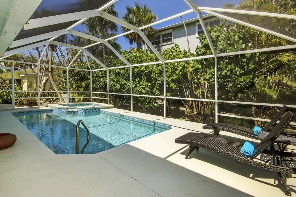 11529 Laika Captiva FL 33924