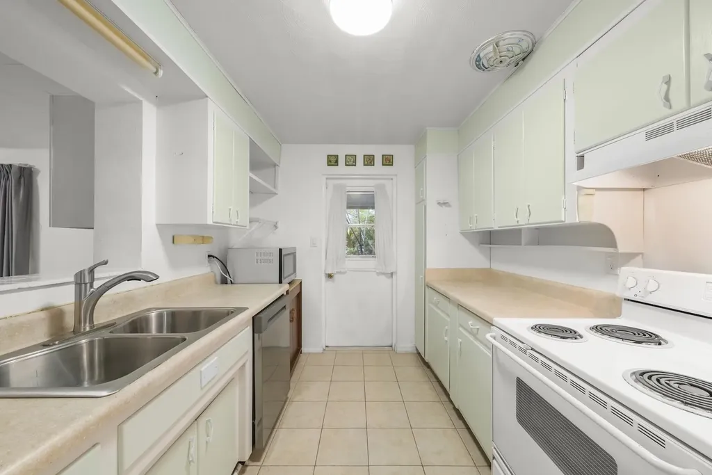 2285 Sunrise Boulevard Fort Myers FL 33907