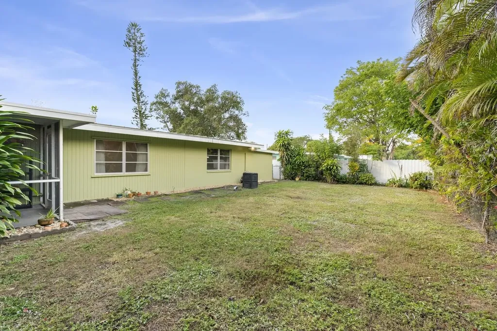 2285 Sunrise Boulevard Fort Myers FL 33907