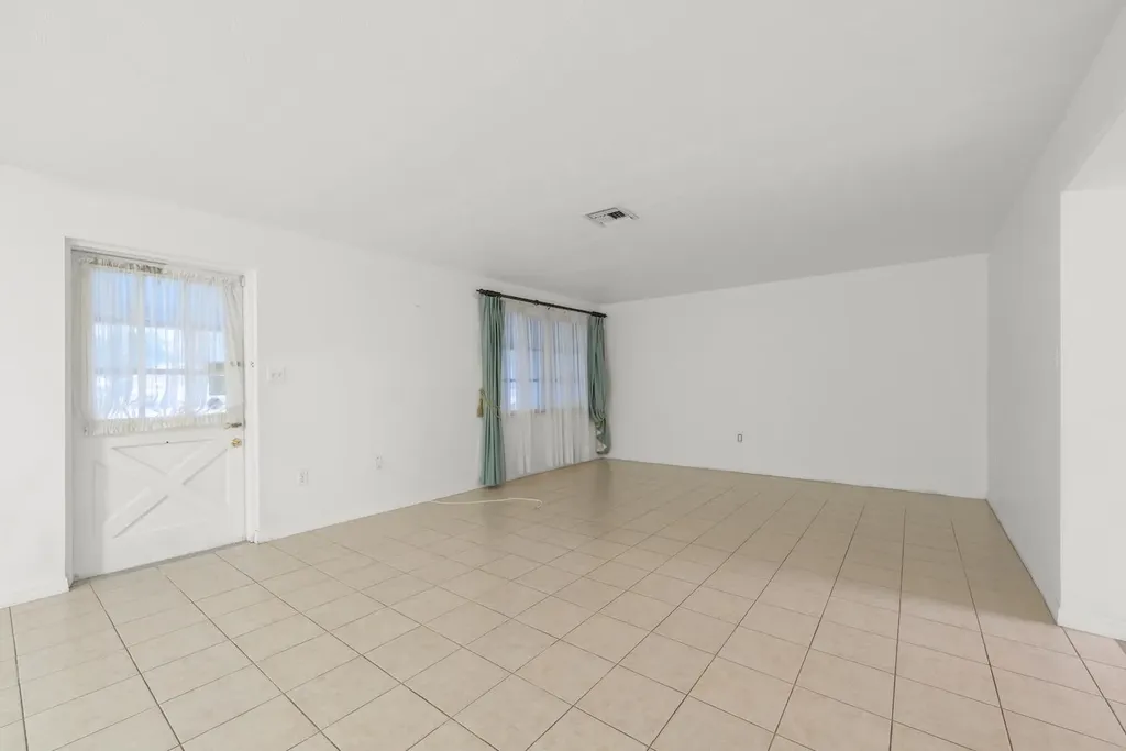 2285 Sunrise Boulevard Fort Myers FL 33907