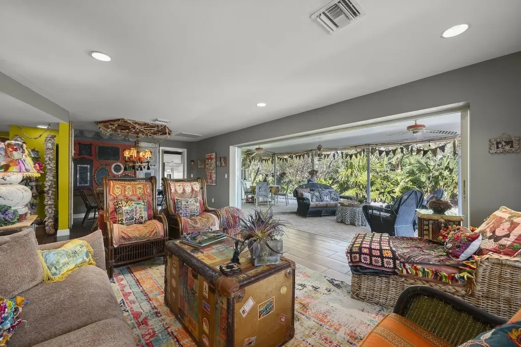 6076 Castaways Lane Sanibel FL 33957