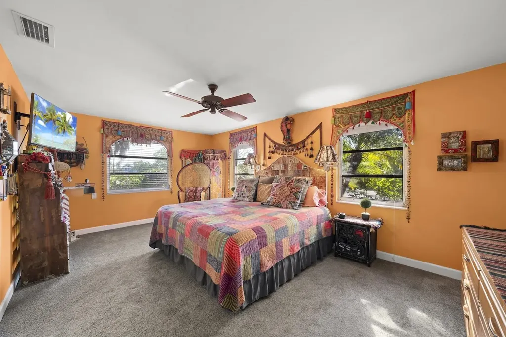 6076 Castaways Lane Sanibel FL 33957