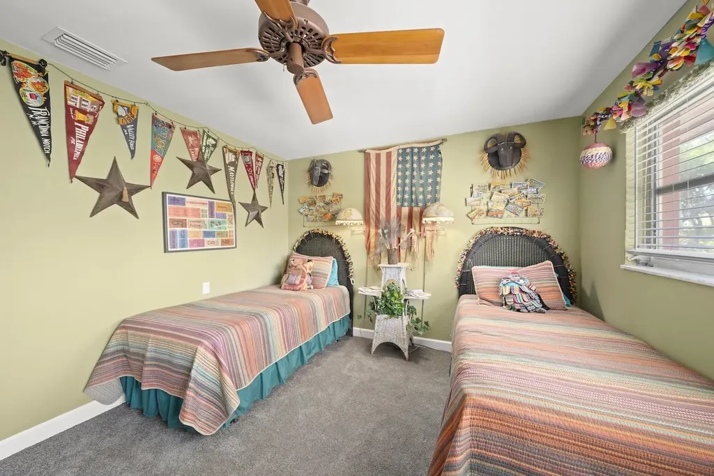 6076 Castaways Lane Sanibel FL 33957