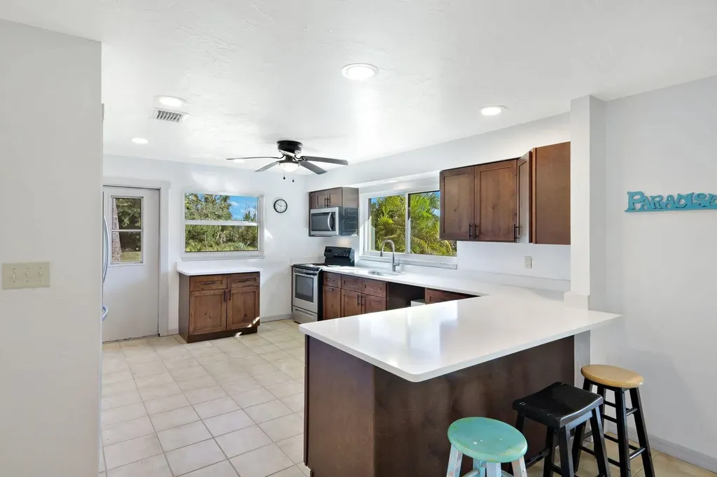 4619 Rue Bayou Sanibel FL 33957