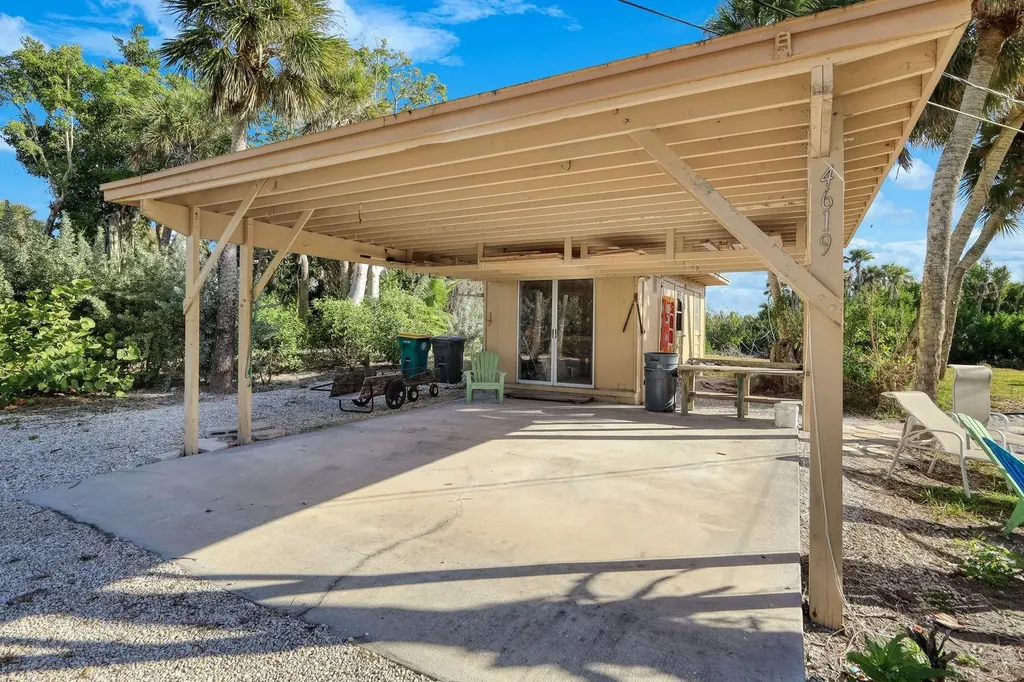 4619 Rue Bayou Sanibel FL 33957