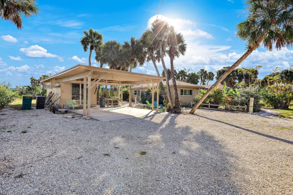 4619 Rue Bayou Sanibel FL 33957