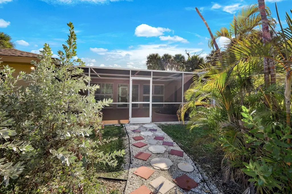 4619 Rue Bayou Sanibel FL 33957