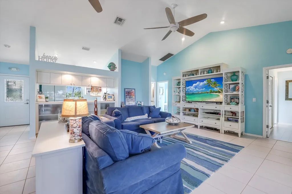 693 Emeril Court Sanibel FL 33957