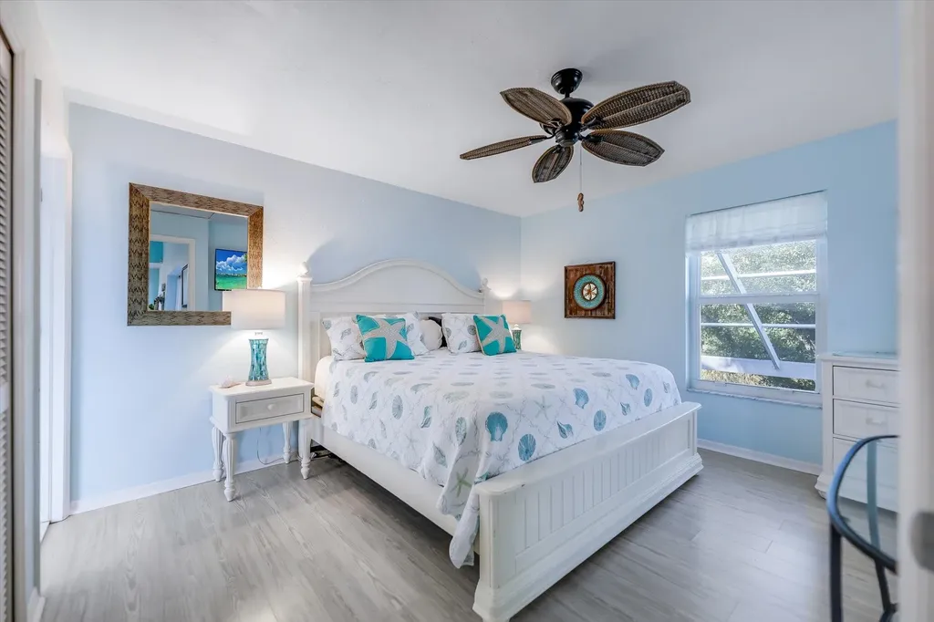 693 Emeril Court Sanibel FL 33957