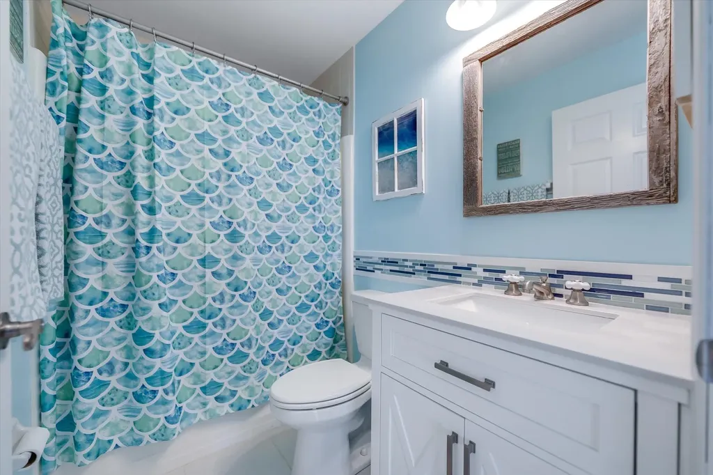 693 Emeril Court Sanibel FL 33957