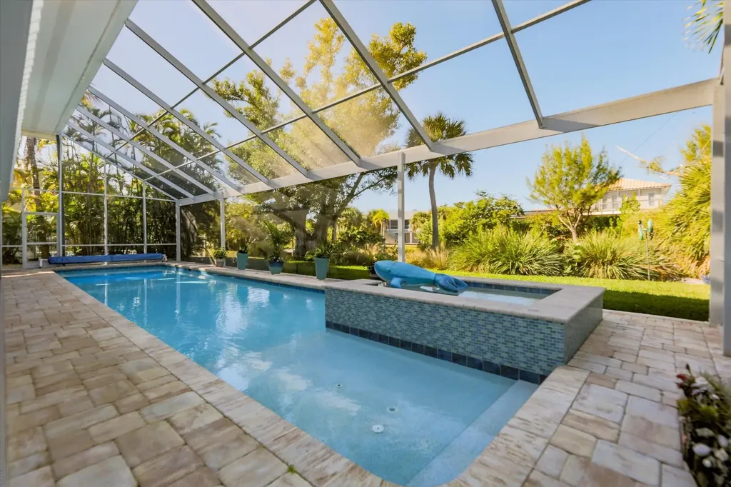 693 Emeril Court Sanibel FL 33957