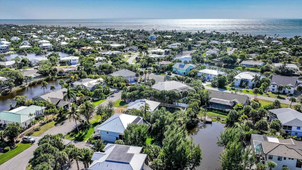 693 Emeril Court Sanibel FL 33957