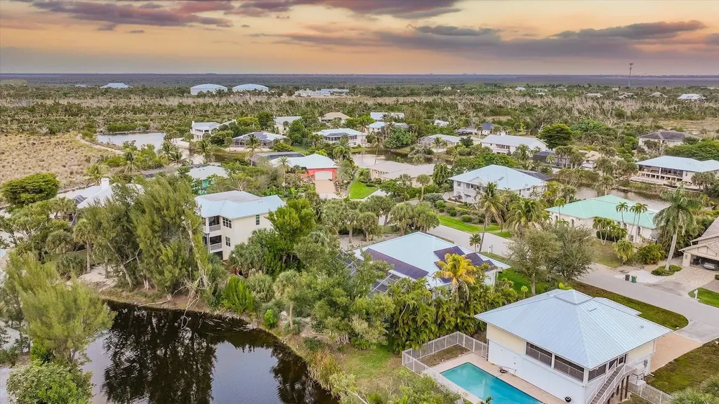 693 Emeril Court Sanibel FL 33957