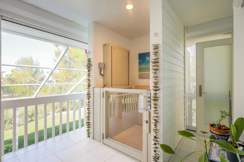 693 Emeril Court Sanibel FL 33957