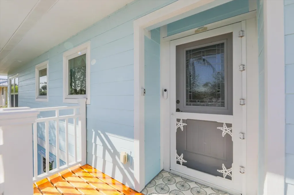 693 Emeril Court Sanibel FL 33957