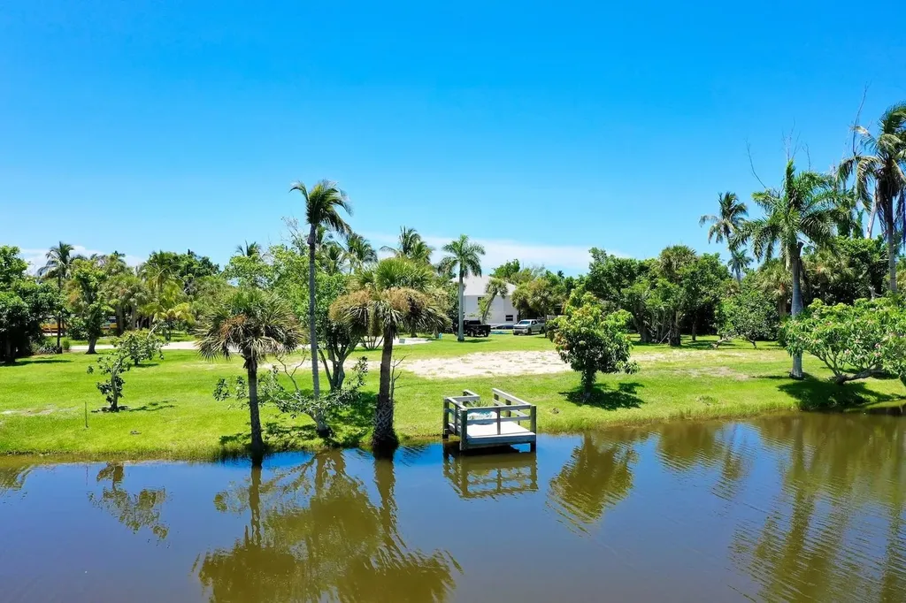4037 Coquina Drive Sanibel FL 33957