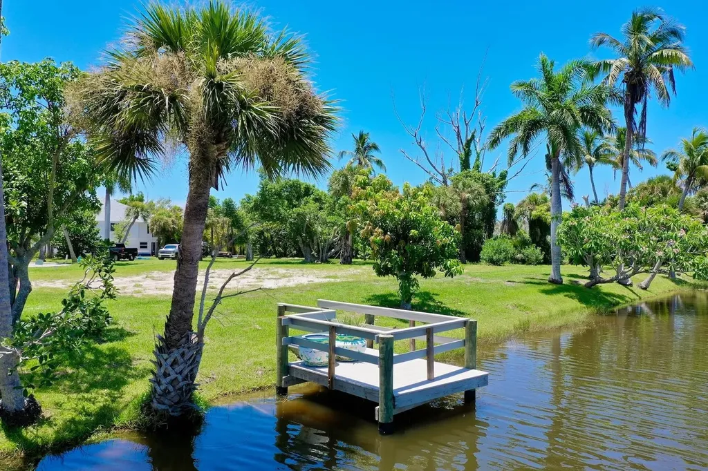 4037 Coquina Drive Sanibel FL 33957