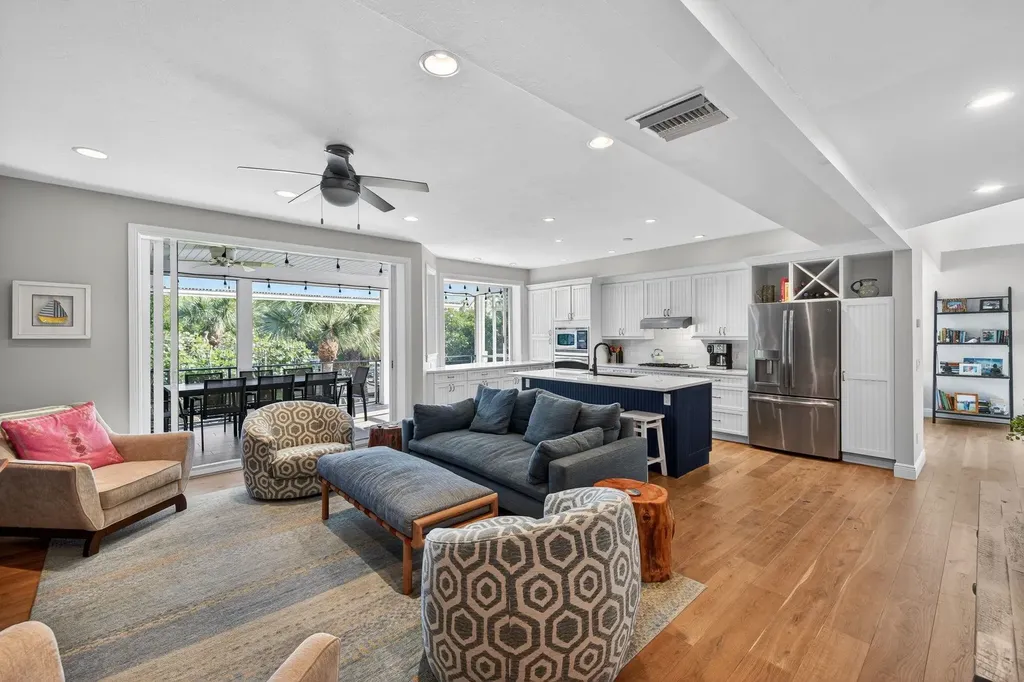 699 Anchor Drive Sanibel FL 33957