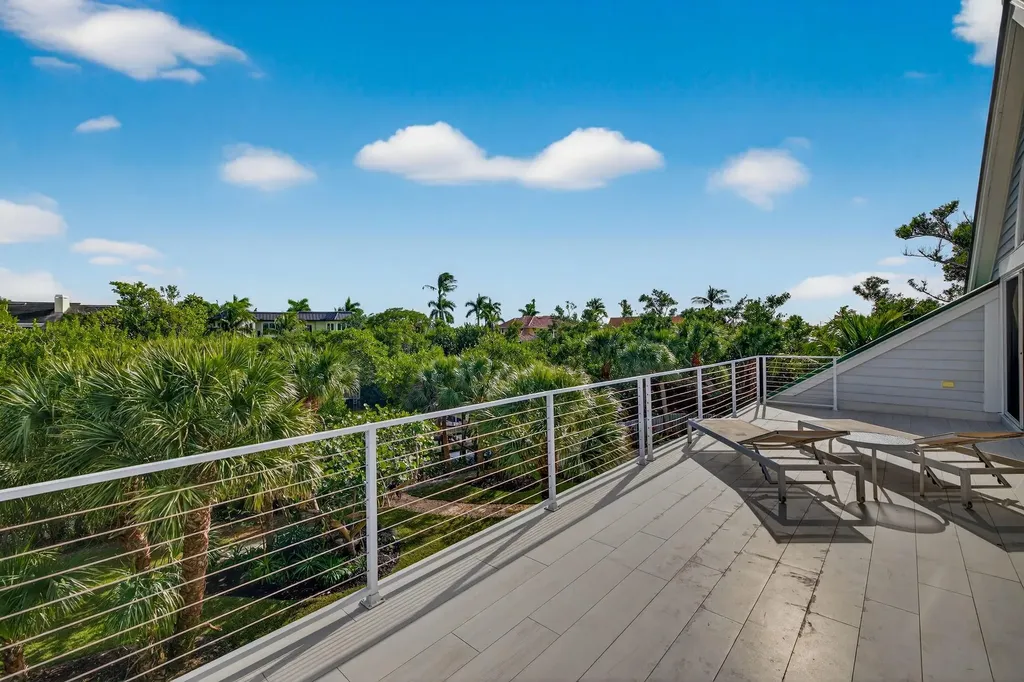 699 Anchor Drive Sanibel FL 33957