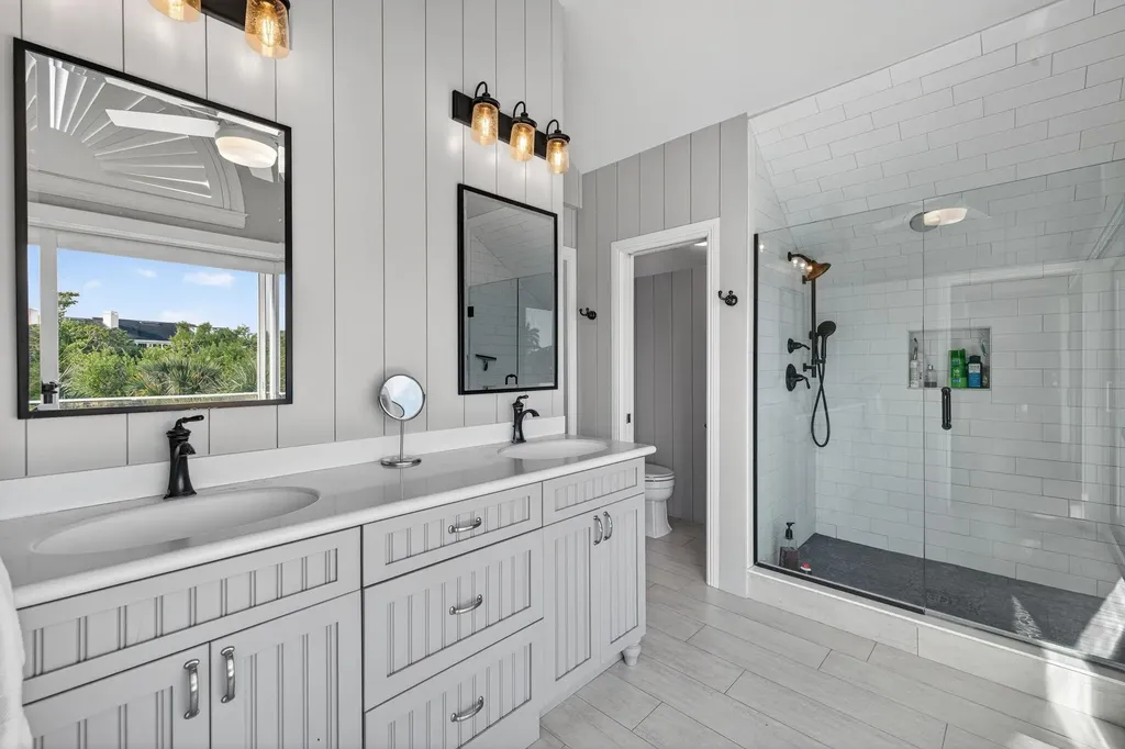 699 Anchor Drive Sanibel FL 33957