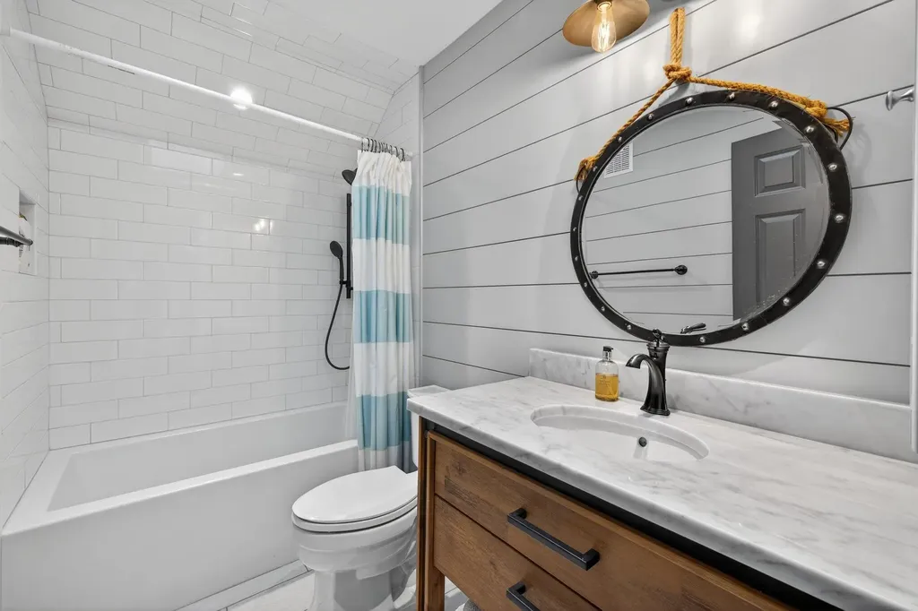 699 Anchor Drive Sanibel FL 33957