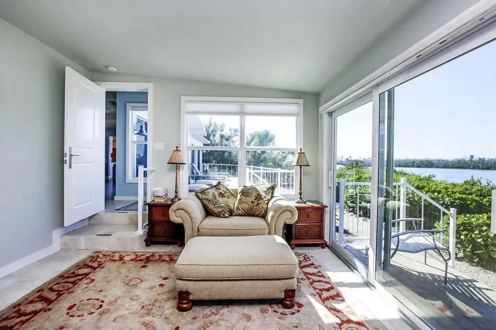 2667 Coconut Drive Sanibel FL 33957