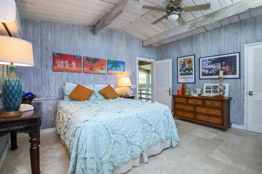 2667 Coconut Drive Sanibel FL 33957