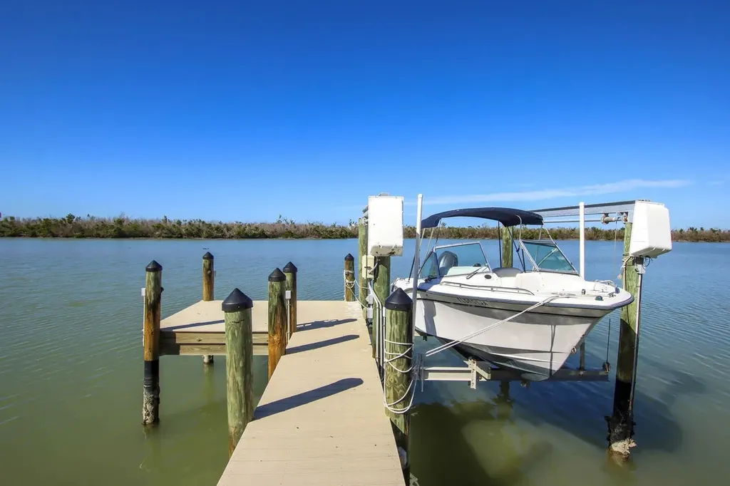 2667 Coconut Drive Sanibel FL 33957