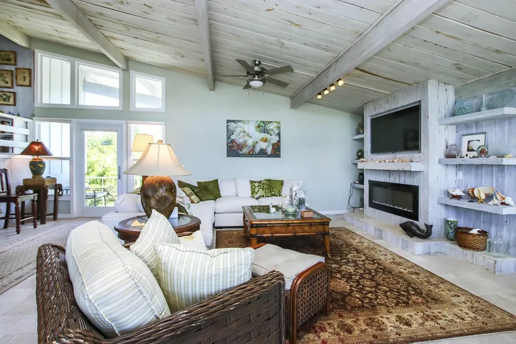 2667 Coconut Drive Sanibel FL 33957