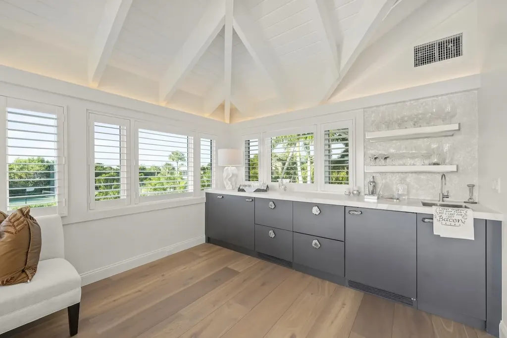 5145 Joewood Drive Sanibel FL 33957