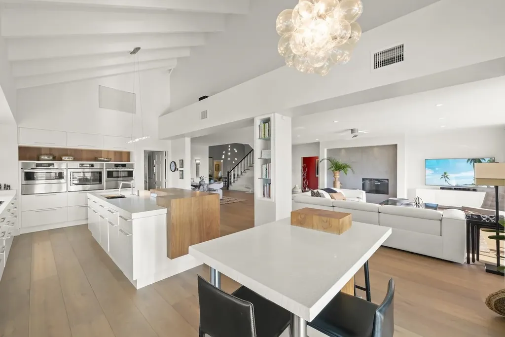 5145 Joewood Drive Sanibel FL 33957