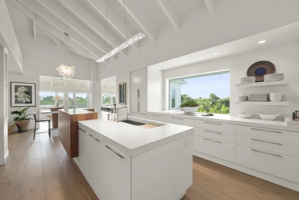 5145 Joewood Drive Sanibel FL 33957