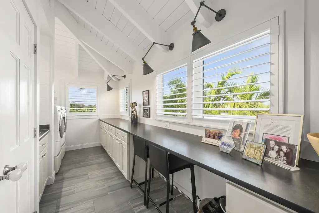 5145 Joewood Drive Sanibel FL 33957