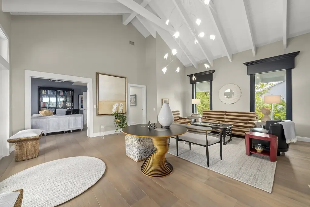 5145 Joewood Drive Sanibel FL 33957