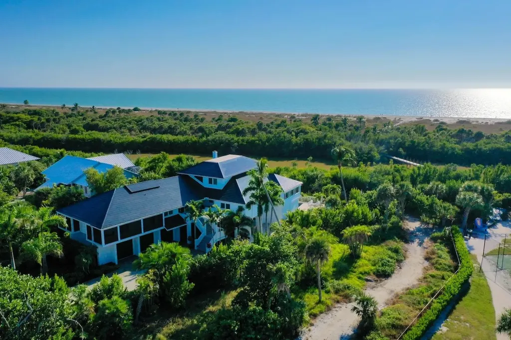 5145 Joewood Drive Sanibel FL 33957