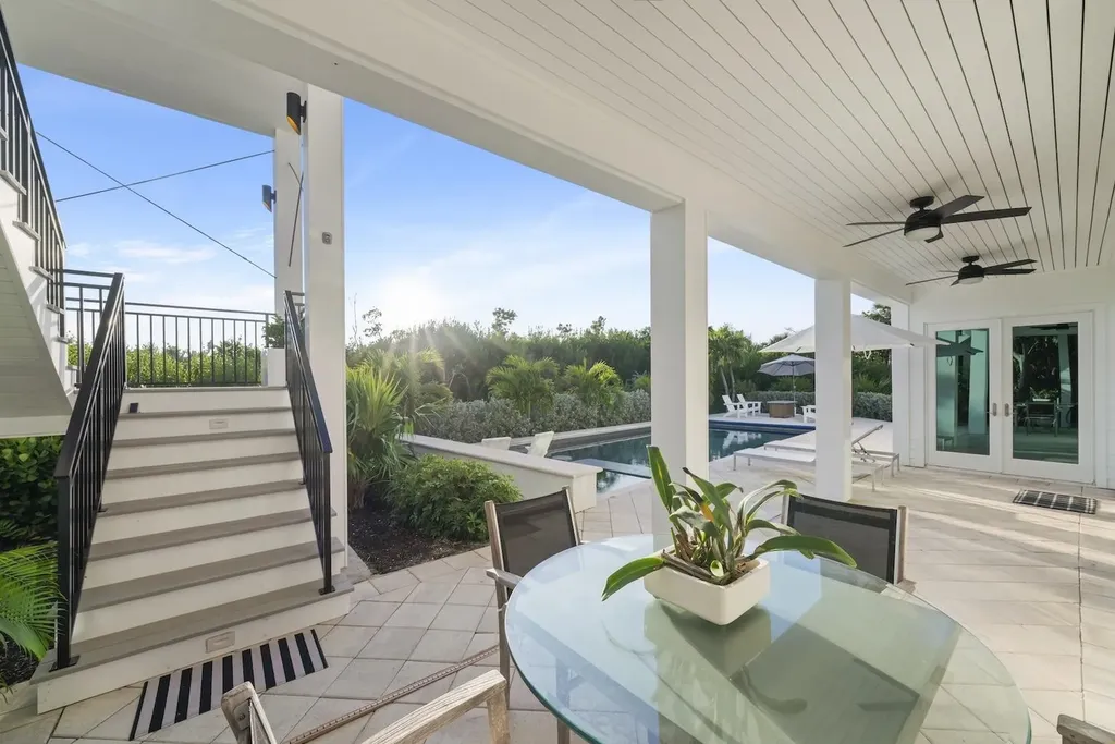 5145 Joewood Drive Sanibel FL 33957