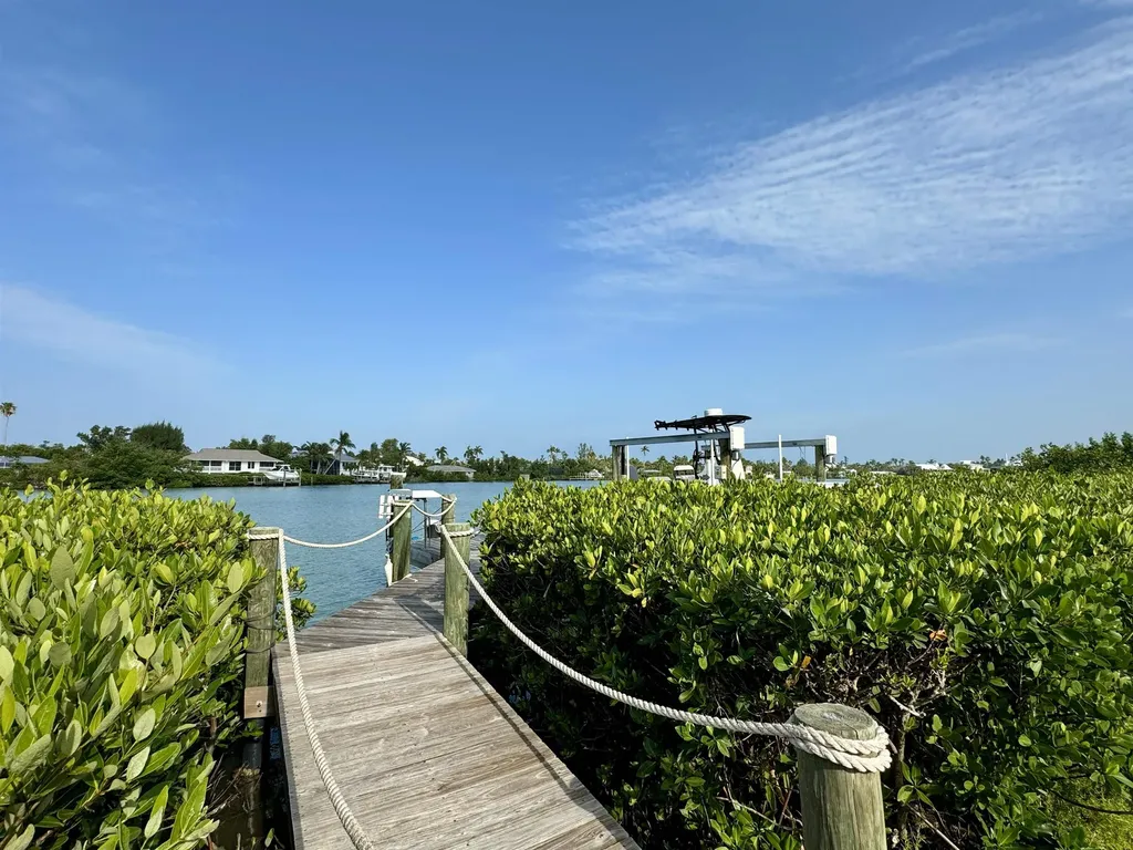 2525 Lands End Place Sanibel FL 33957