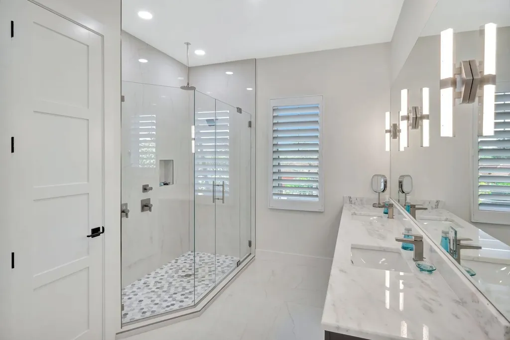 1044 Fish Crow Road Sanibel FL 33957