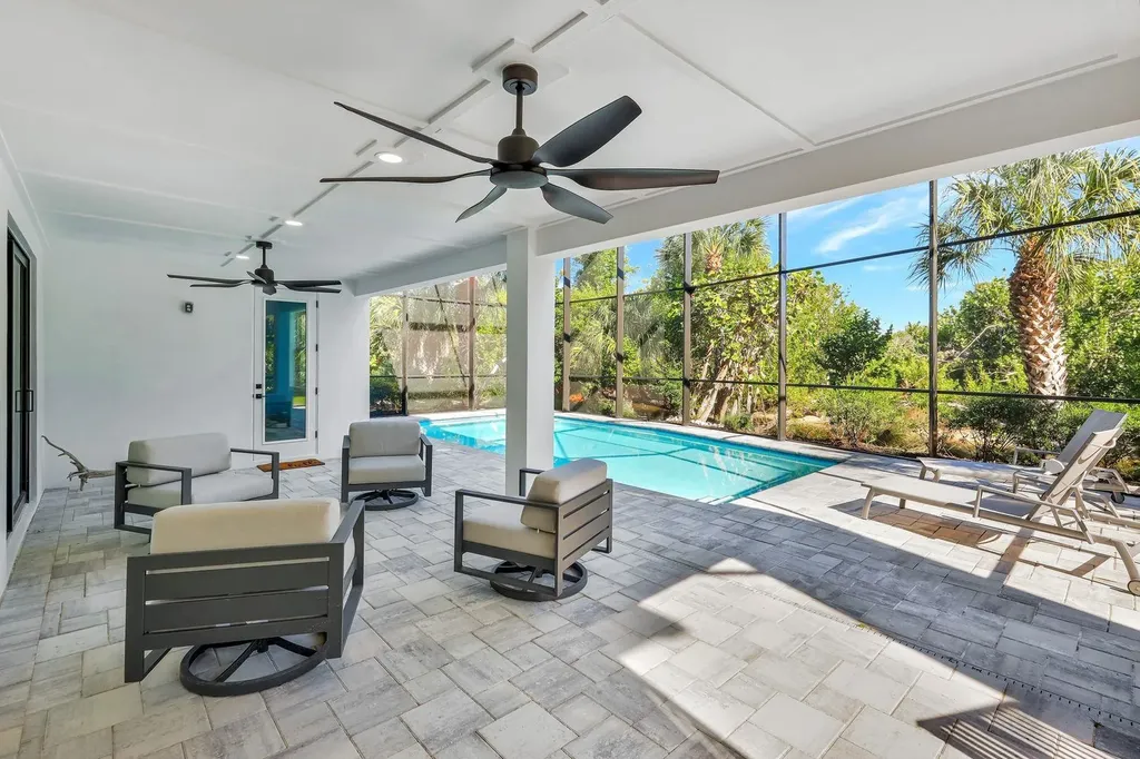 1044 Fish Crow Road Sanibel FL 33957