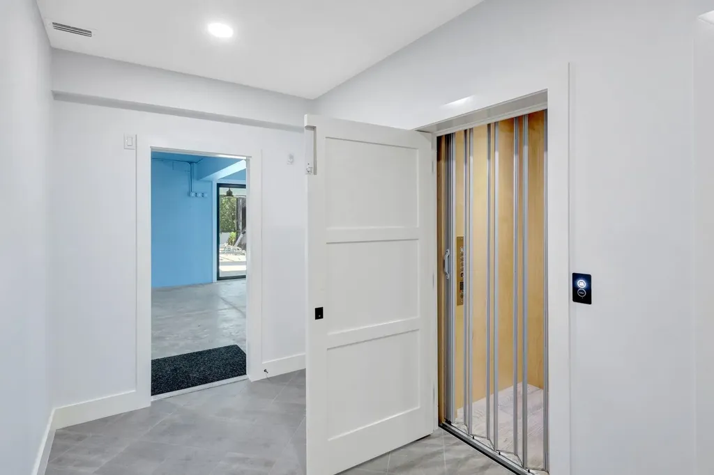 1044 Fish Crow Road Sanibel FL 33957