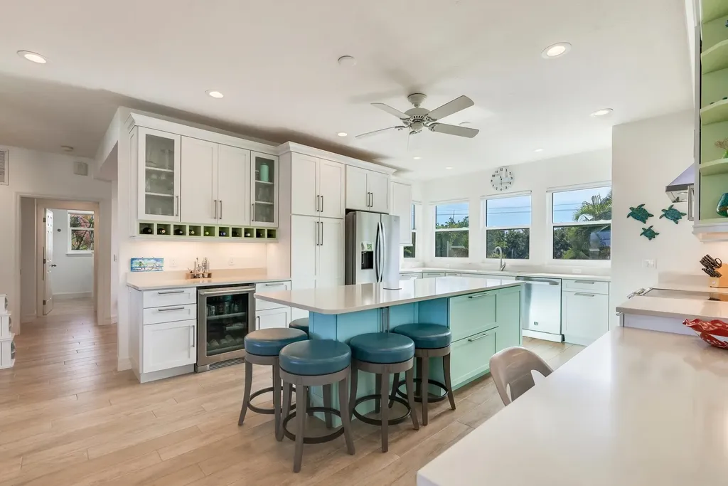 1508 Middle Gulf Drive Sanibel FL 33957