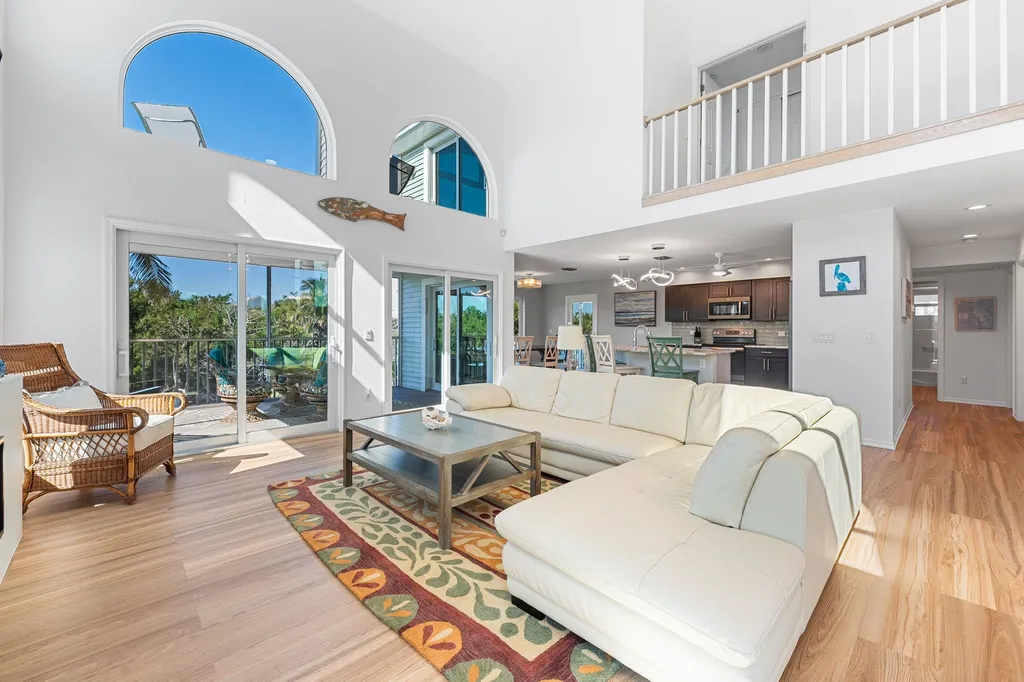 241 Violet Drive Sanibel FL 33957